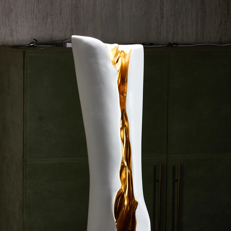 Creative gold and white sculptures ornaments Nordic modern home decorations desktop crafts Arts abstract sculpture