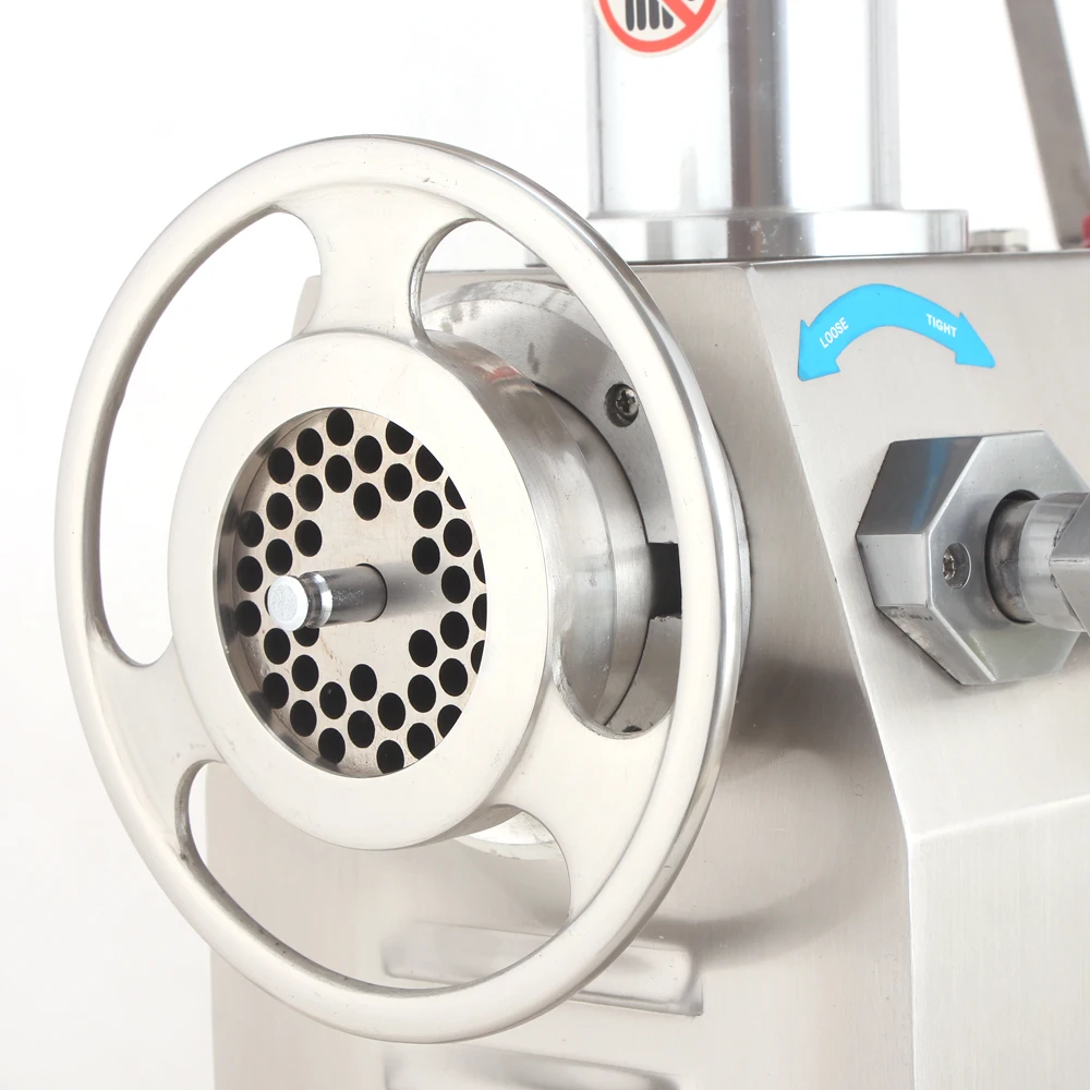 TK-22 commercial butcher  meat grinder price /italy meat mincer /meat grinder tk22 with factory price