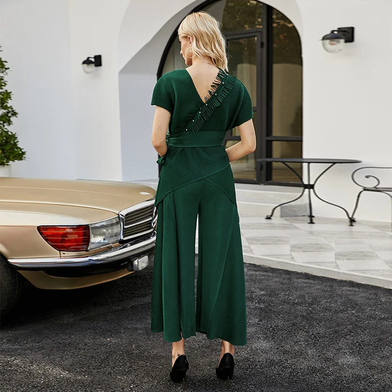 
2021 spring summer pleated two-piece women suit spliced V-neck top and harem leg pants with beads designer indie clothes 