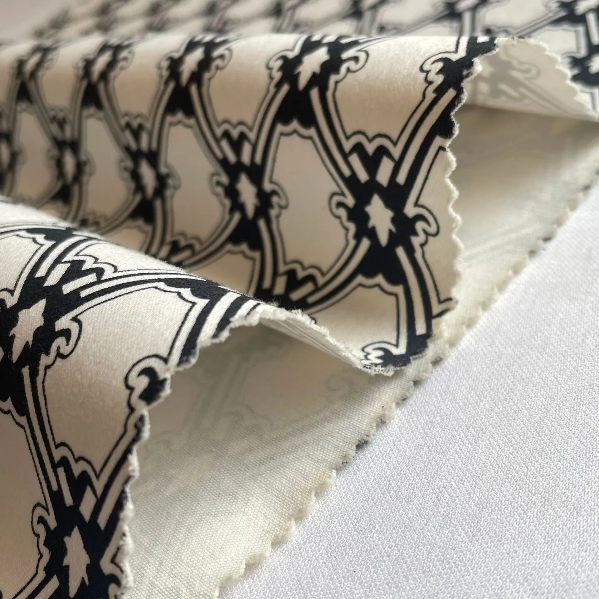 97% cotton 3% spandex satin weave fabric for fashionable cloth trousers sleepwear bed sheet