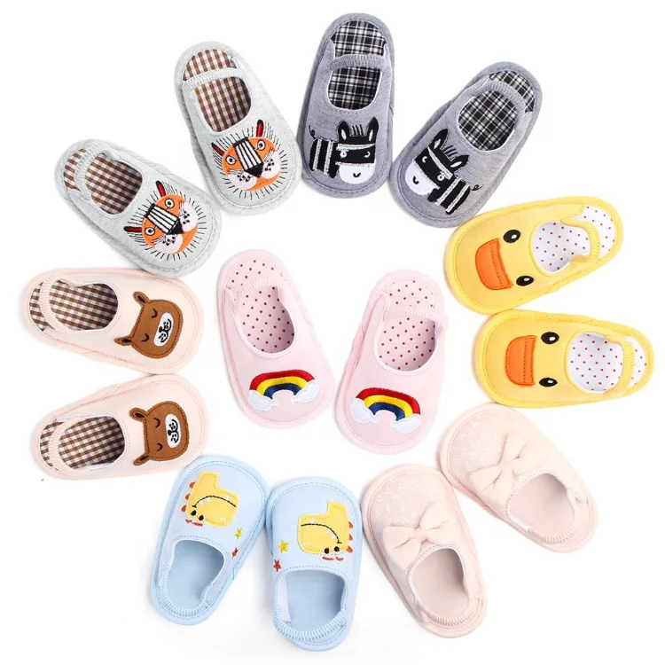 
Various cartoon shapes baby shoes winter lovely baby kids shoes small baby shoes winter 