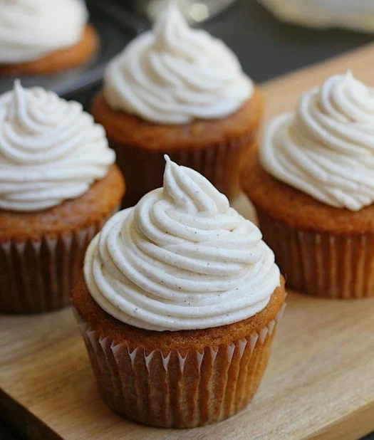 Large output Sandwich cake Egg pie cake Cupcake production line Cream, ice cream filling cake making machine made in China