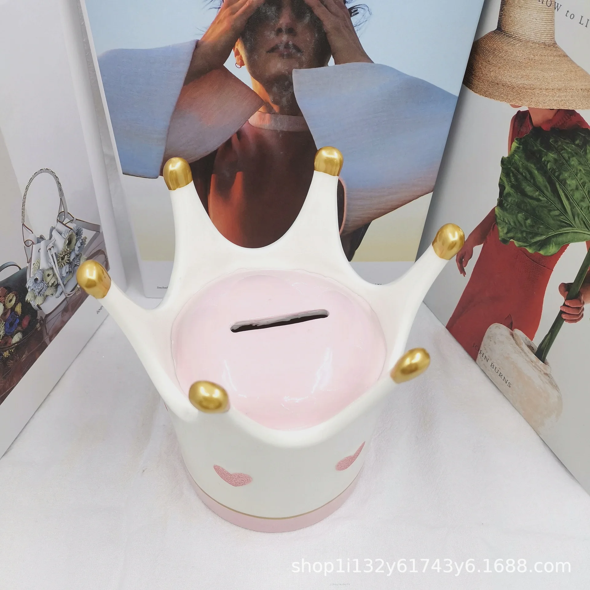 OEM Personalized Creative Birthday Gift Room Decoration Pink Crown Piggy Bank Saving Money Coin