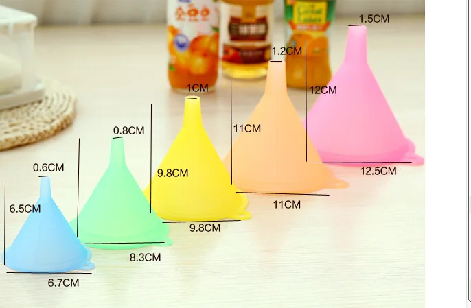 5pcs In One Set Kitchen Gadgets Tools Filter Plastic Dispenser Utensils Oil Funnel For Home Kitchen