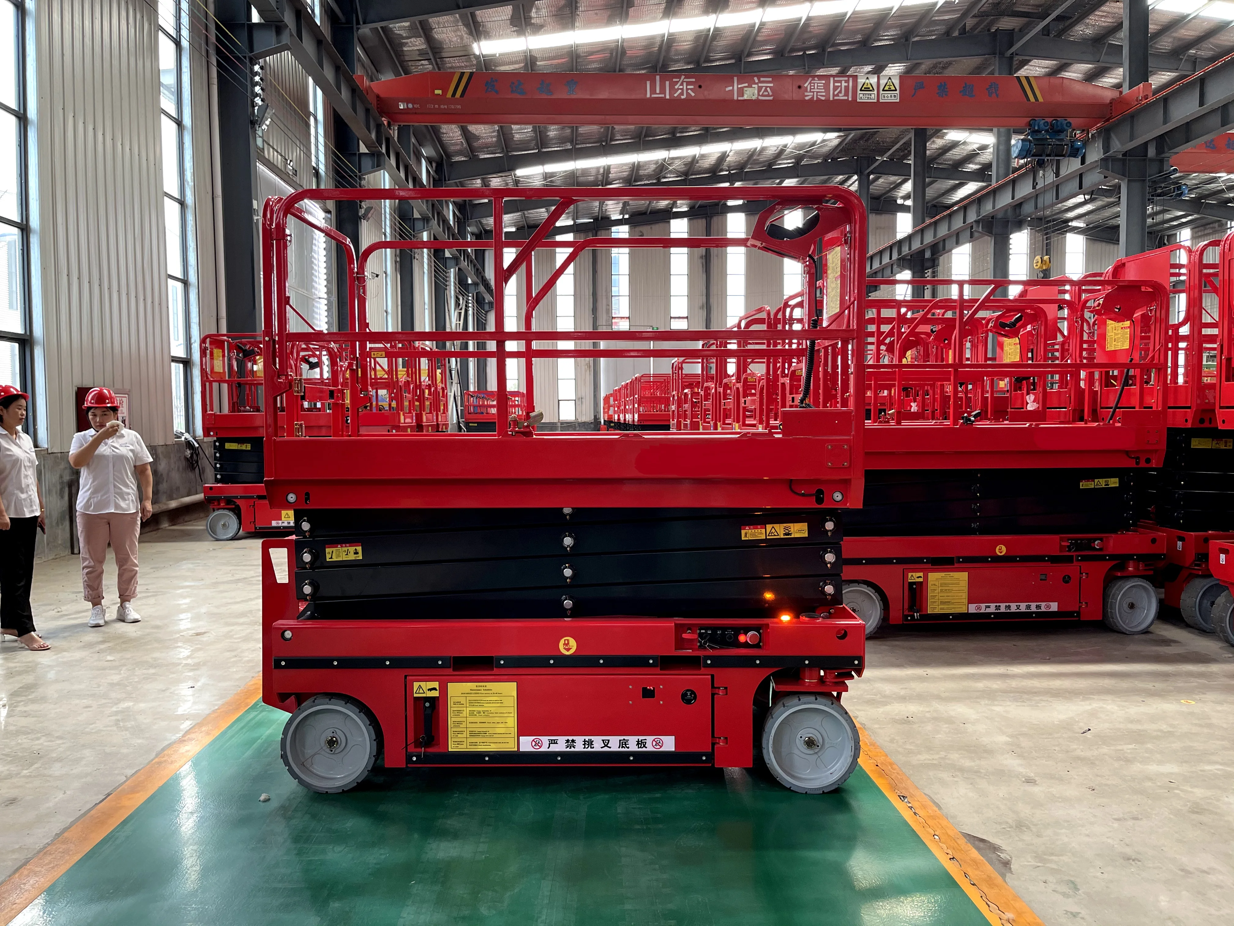 Brand new scissor lifts GMH16, Self-propelled Hydraulic Mobile Electric Scissor 8M 10M 12M 14M 16M