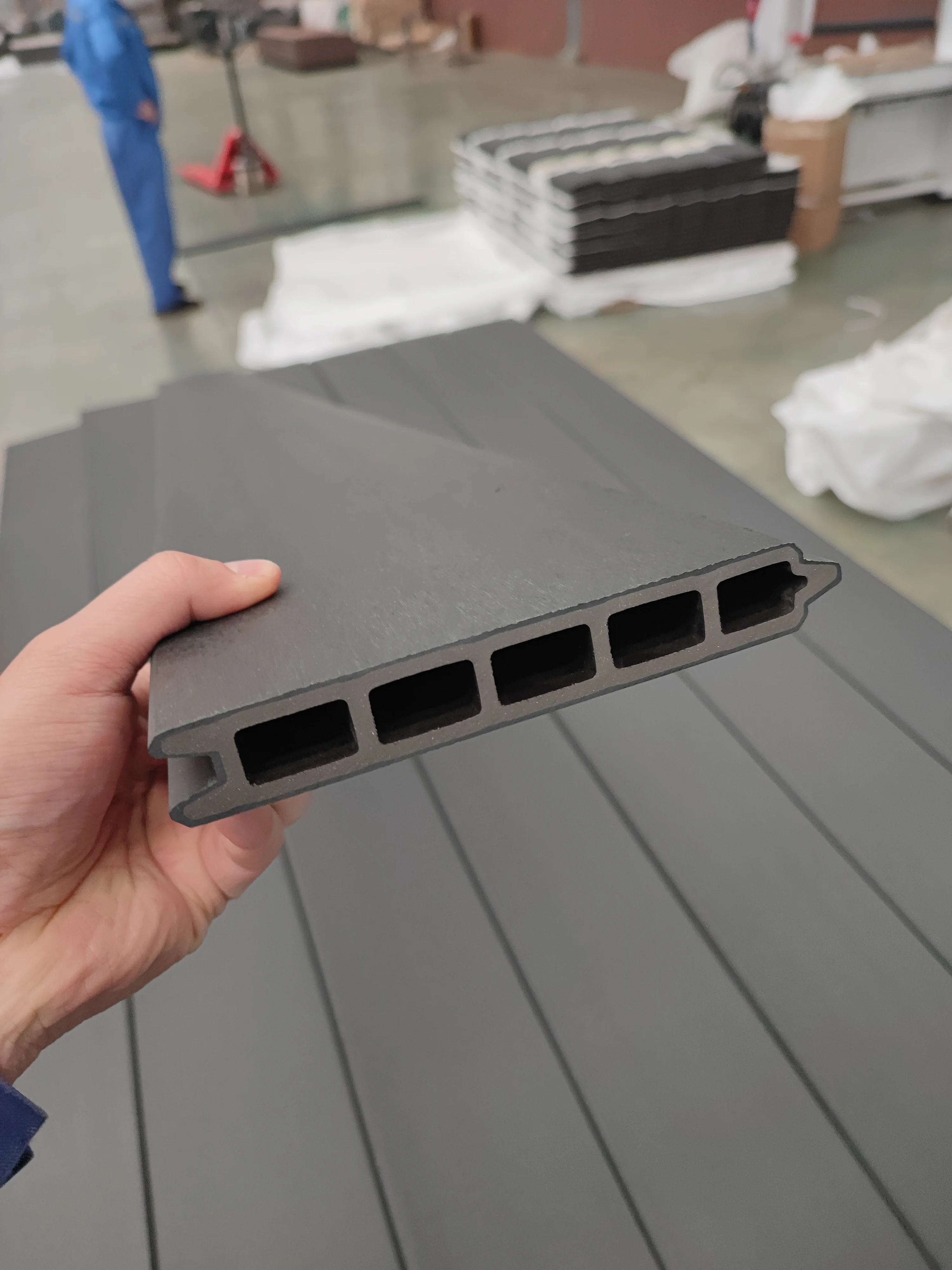 Waterproof wood plastic composite fencing panels board garden used material outdoor privacy wpc fence