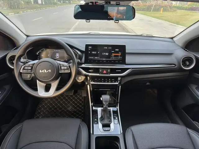Cars Kia K3 2021 1.5L CVT Huanxin Edition Petrol Cars Hot Used Cars China LED Camera Electric Sedan Leather Dark Mazda Cx-5 ACC