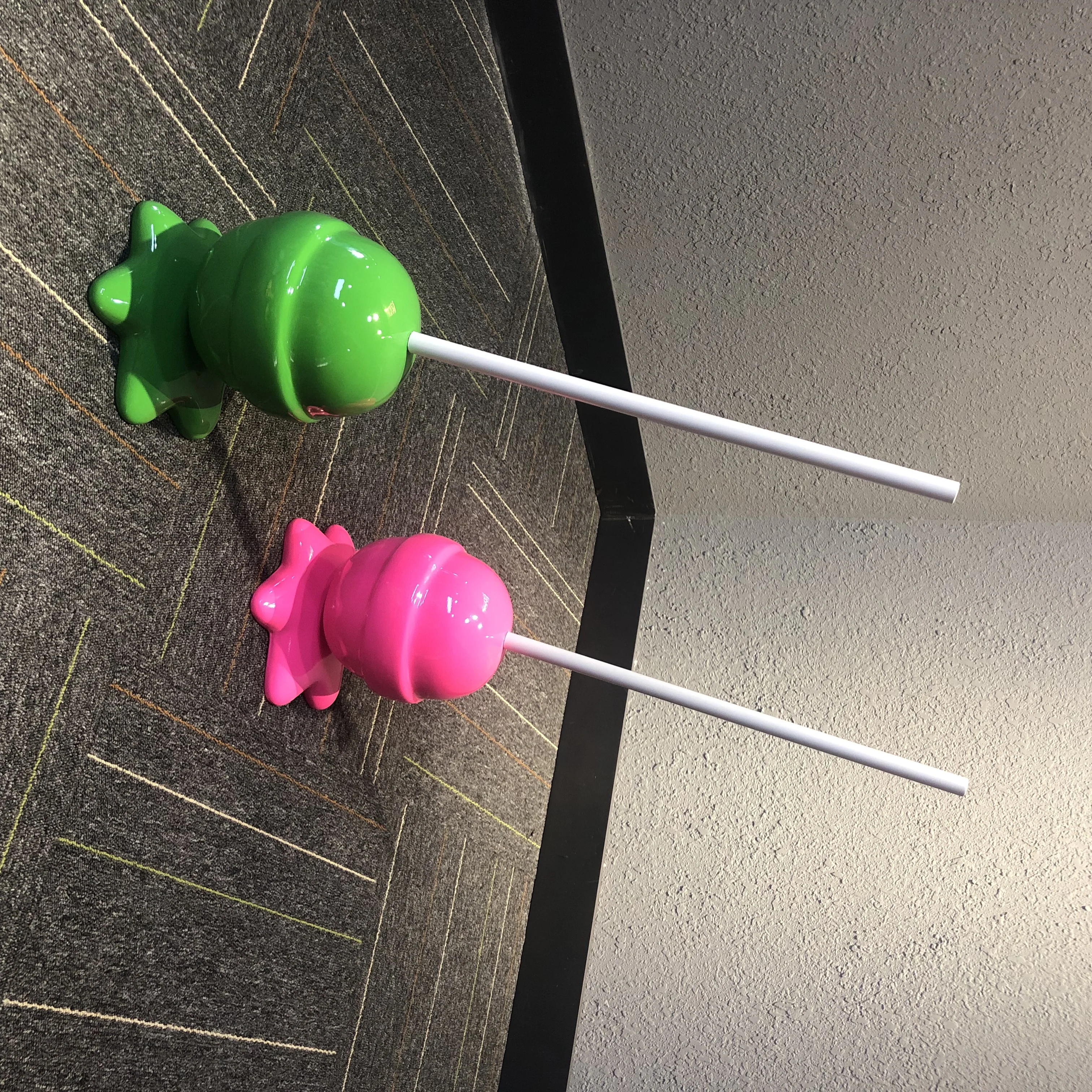 Art Pop Decorative Life Size Candy Lollipop Fiberglass Sculpture Statue for Outdoor Decoration