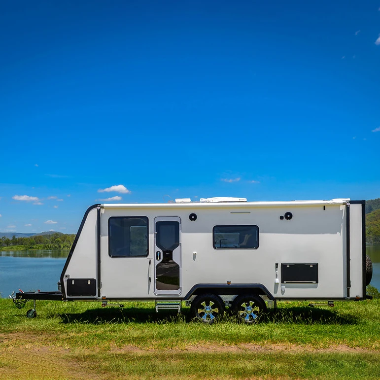 Новый стиль 22 фута легкий семейный трейлер для путешествий с тремя двухъярусными кровати для продажи