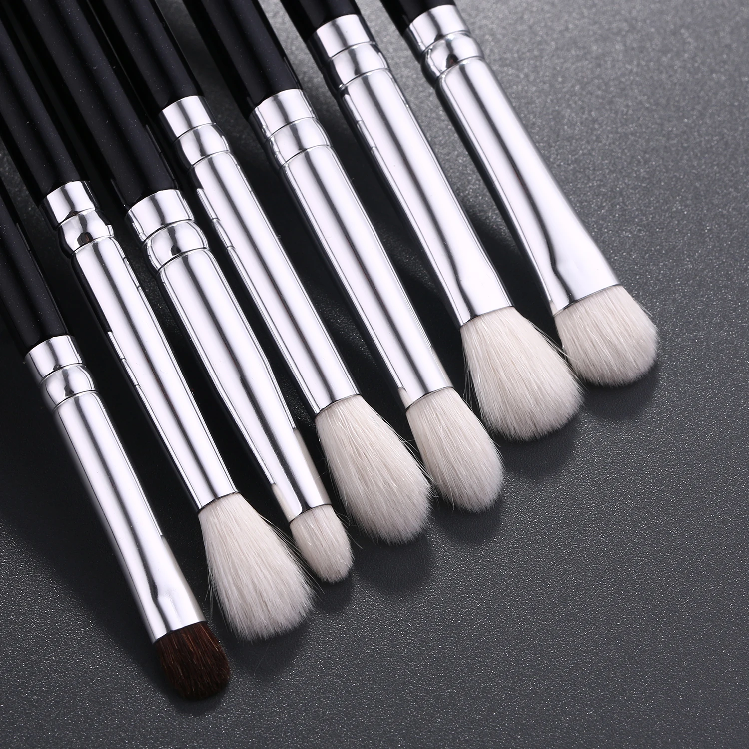 IPRESTA BRUSH--12PCS natural animal hair goat hair makeup brush set portable makeup brushes private label low moq