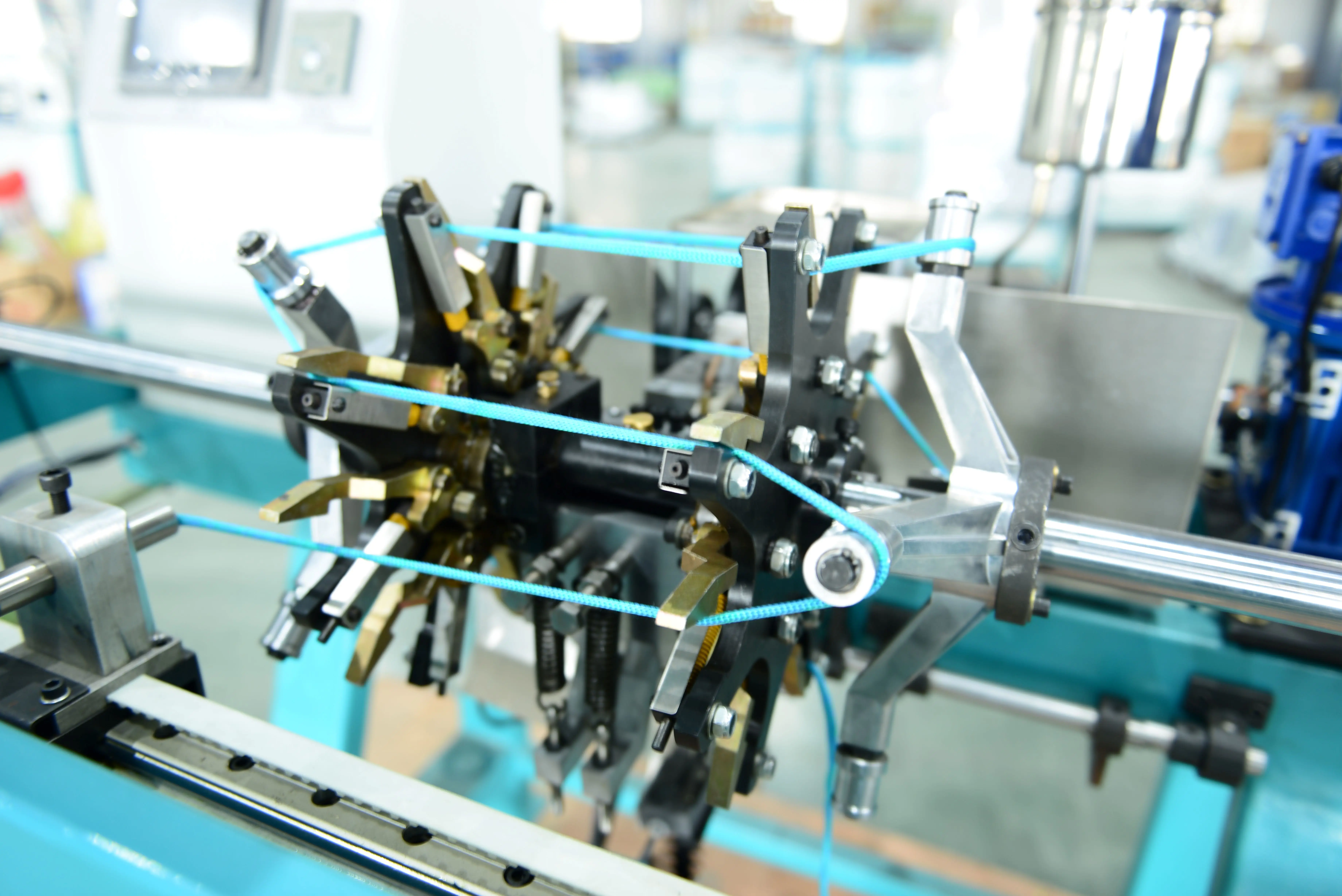 Favourable gift bag ropes tipping machine henghui high quality bag rope plastic ends tipping machine