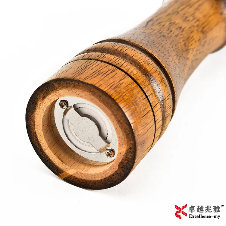 Eco Friendly Nordic Kitchen Cooking Wooden Accessories Manual Timber Herbs Chili Milling Rubber Wood Manual Salt Pepper Grinder