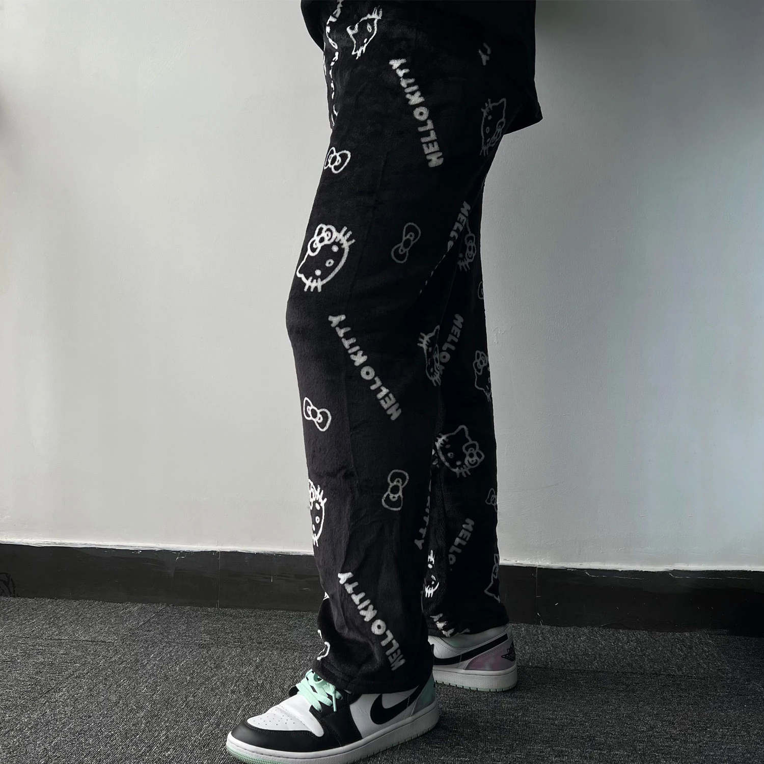 Wholesale  Anime KT Cat Pajama Pants Kids Home Trousers Cartoon Coral Fleece Soft Trousers Women Casual Home Pants