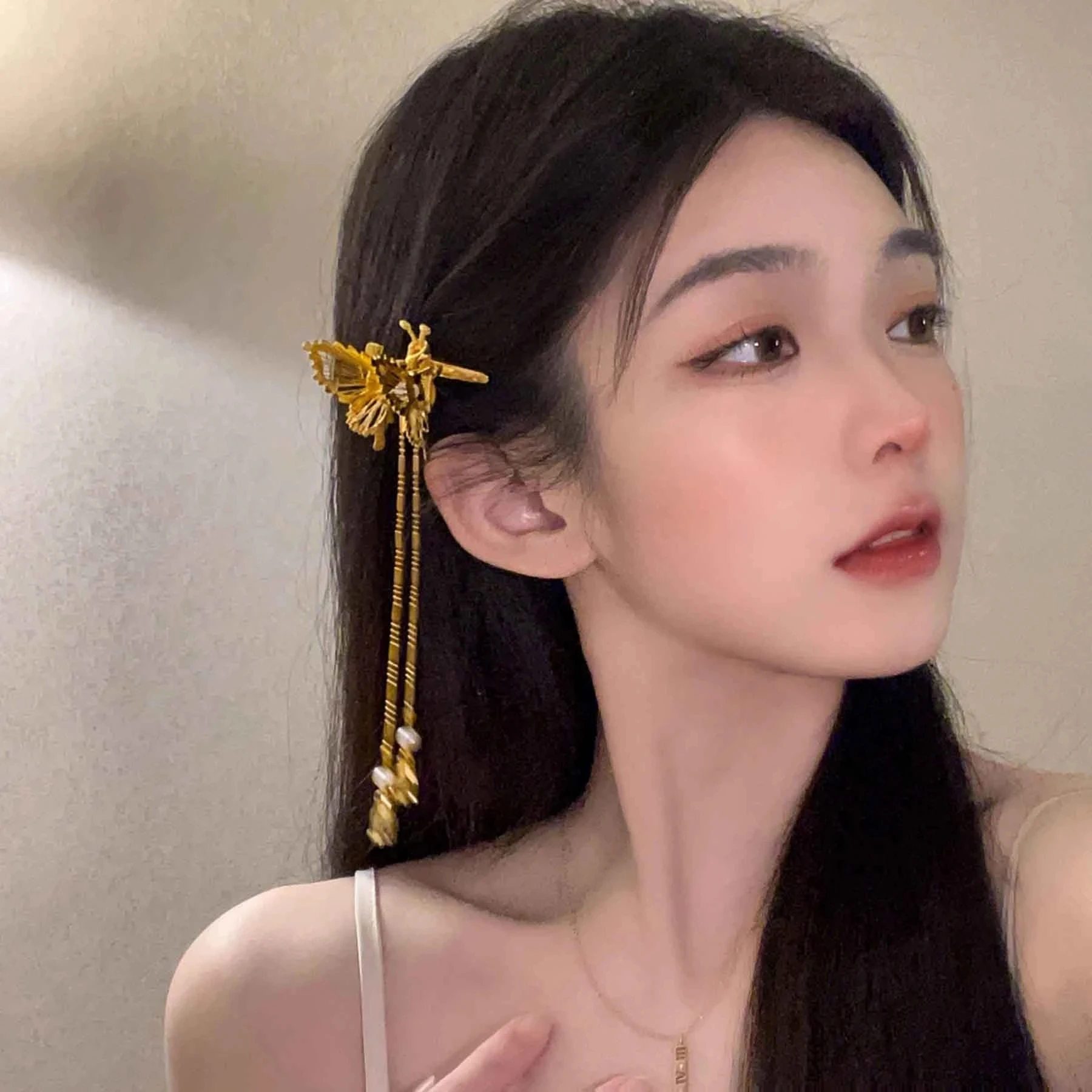 2 Pieces Butterfly Hairclips Women Gold Plated Long Tassel Cute Bangs Hair Jewelry
