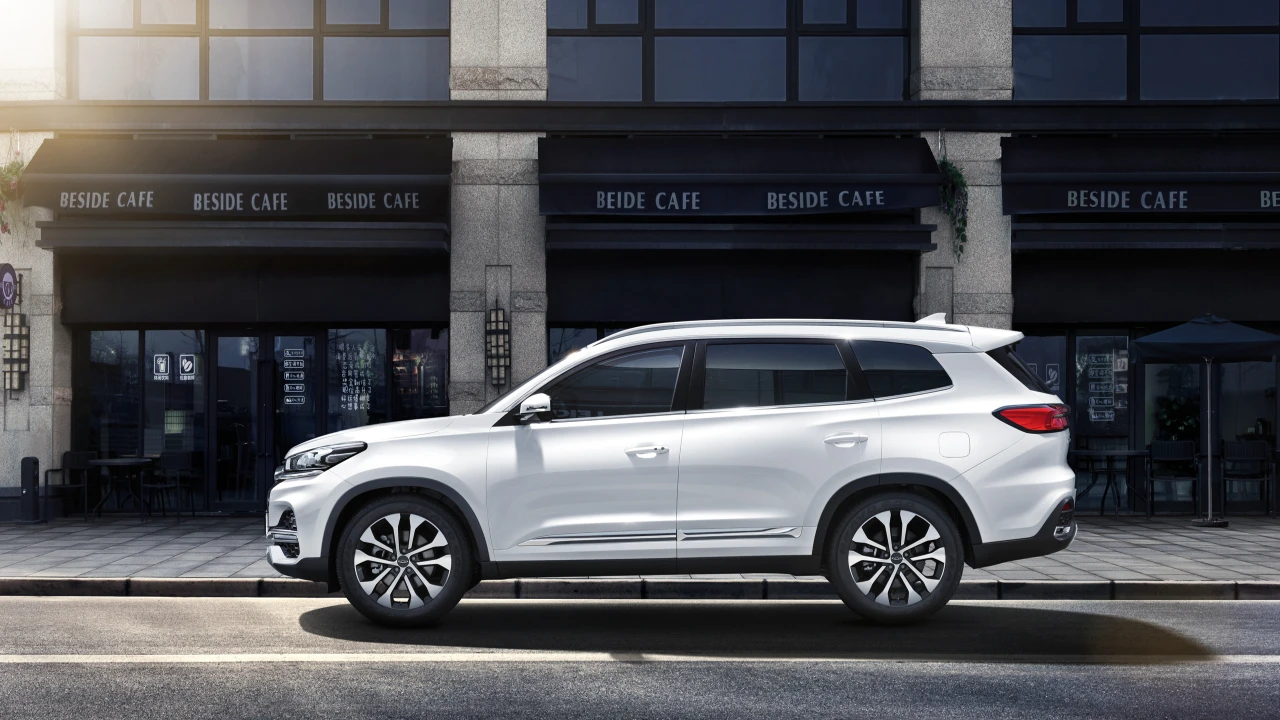 2025 High Performance Gasoline Cars Chery Tiggo 8 5-Door 5-Seat SUV Front Front-drive Small Petrol Cars for Adults