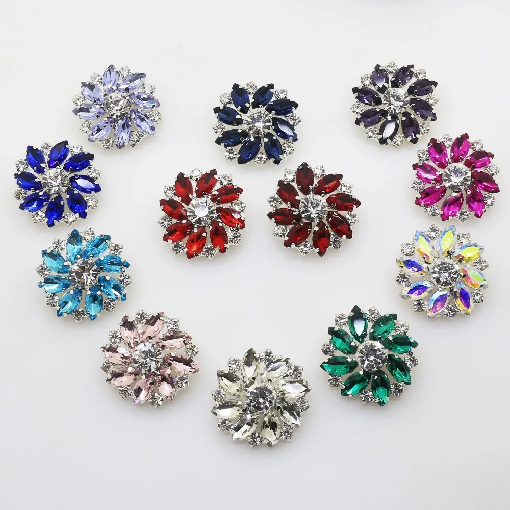Manufacturers wholesale 28mm jewelry flower-shaped rhinestone glass DIY hand diamond decorated button shirt
