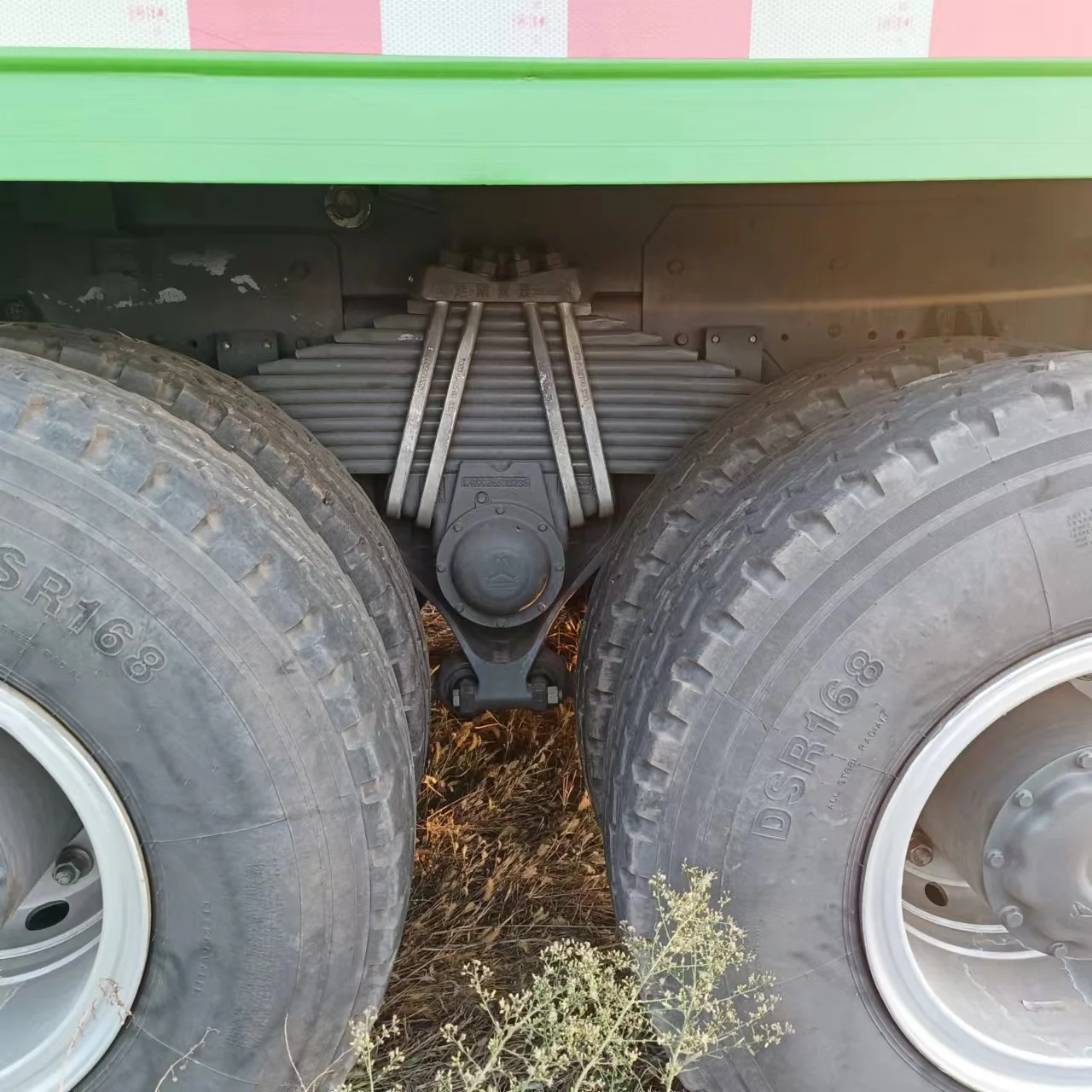 Manufacturing and exporting tractor trucks. CNHTC Howo 371 8 * 4 tractor trucks are sold at competitive prices