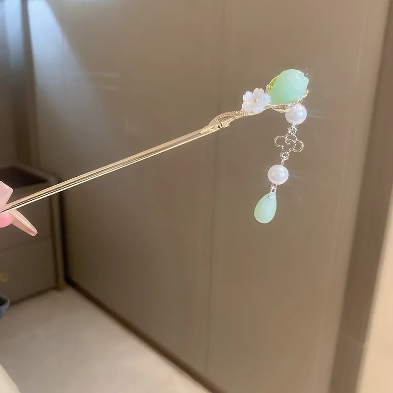 Hot sale 2023 new hairstyle minority hair accessories jade flower hairpin high-grade temperament retro hairpin
