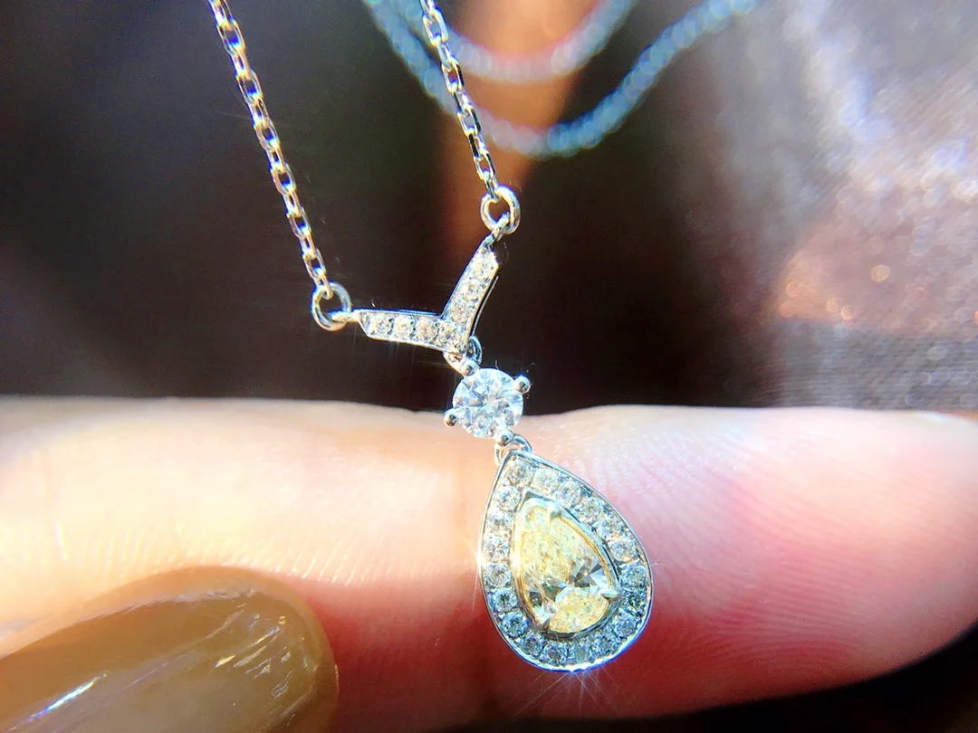 Luxury Jewelry Custom Cross Shaped Popular Style 18K Gold Diamond Chain Necklace Jewelry