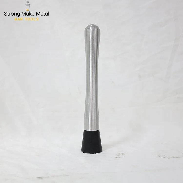 Wholesale Stainless Steel Ice Shaker Cocktail Shaker Bar Accessories Cocktail Martini Shaker Built-in Strainer