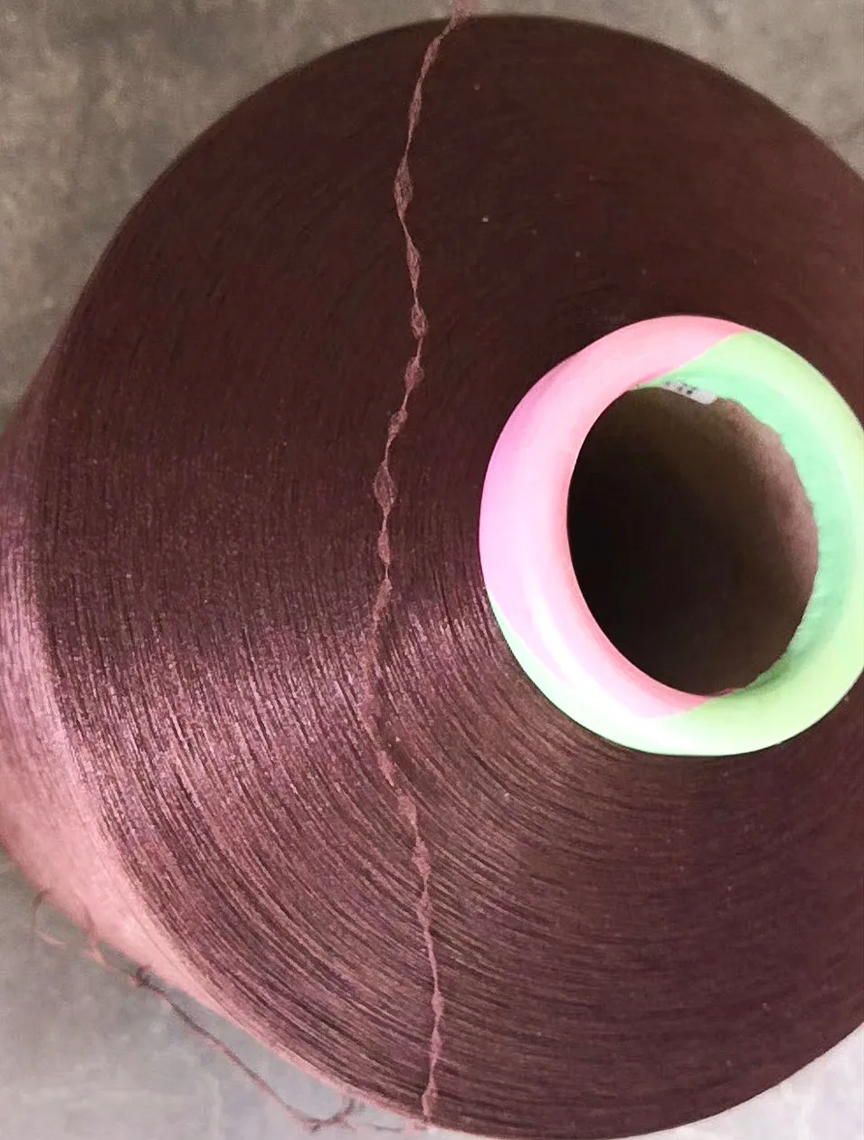 Polyester overlocking thread 150D/36F/1  dope dyed