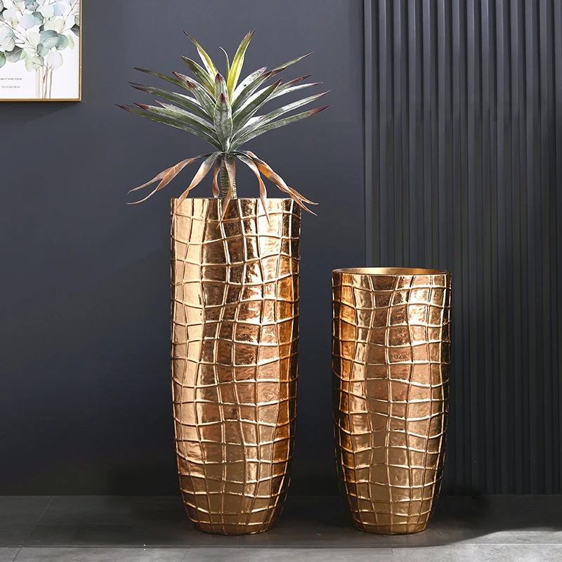 70/90cm Gold Flower Vases Home Decor Luxury Vases Flower Pots Factory Direct Sales Fiberglass Floor Vase Luxury Gold Planter