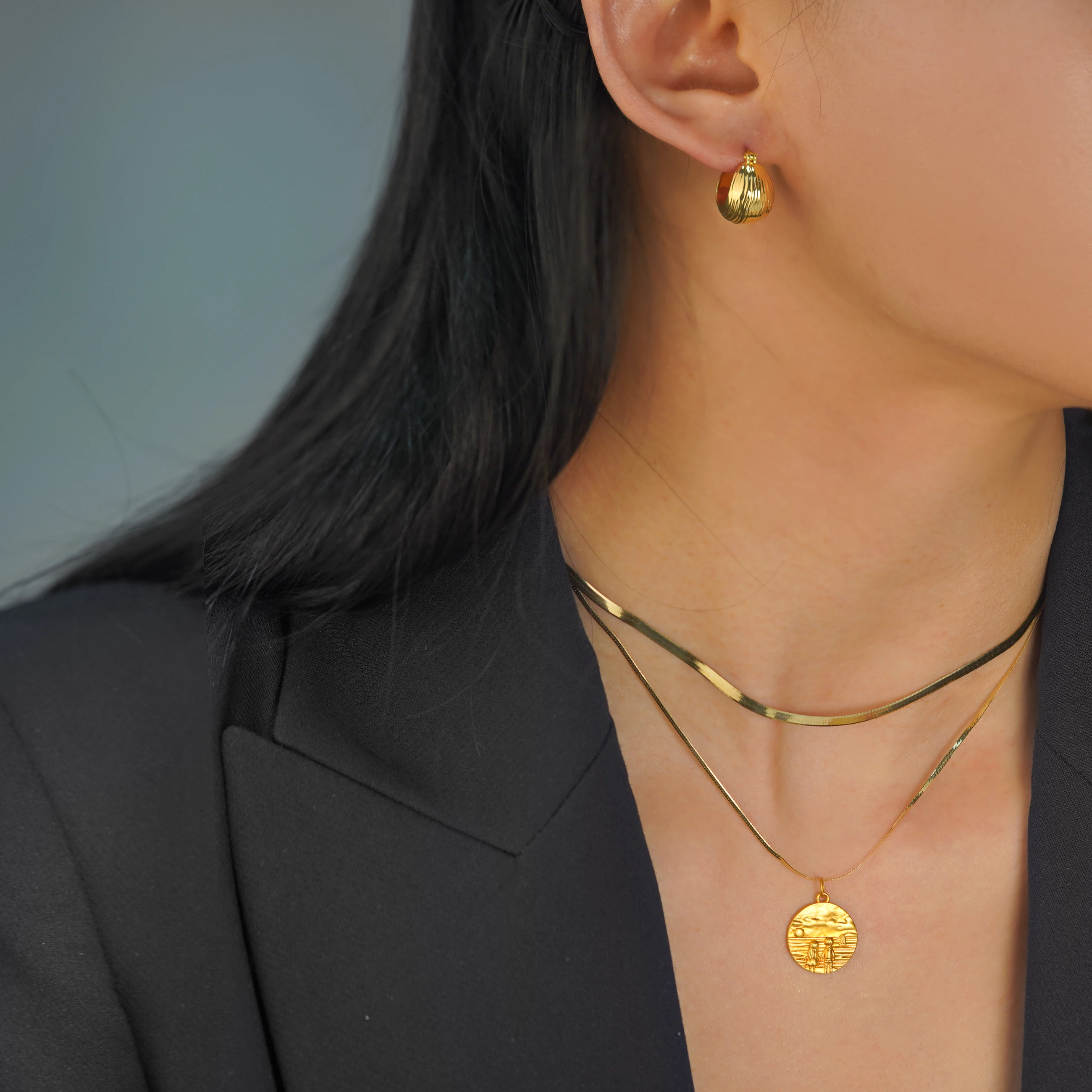 PCX Jewelry 18k Gold Necklace Pendant Trendy Fashion Necklace Custom Coin Pendant Necklace for Women Jewelry Gifts