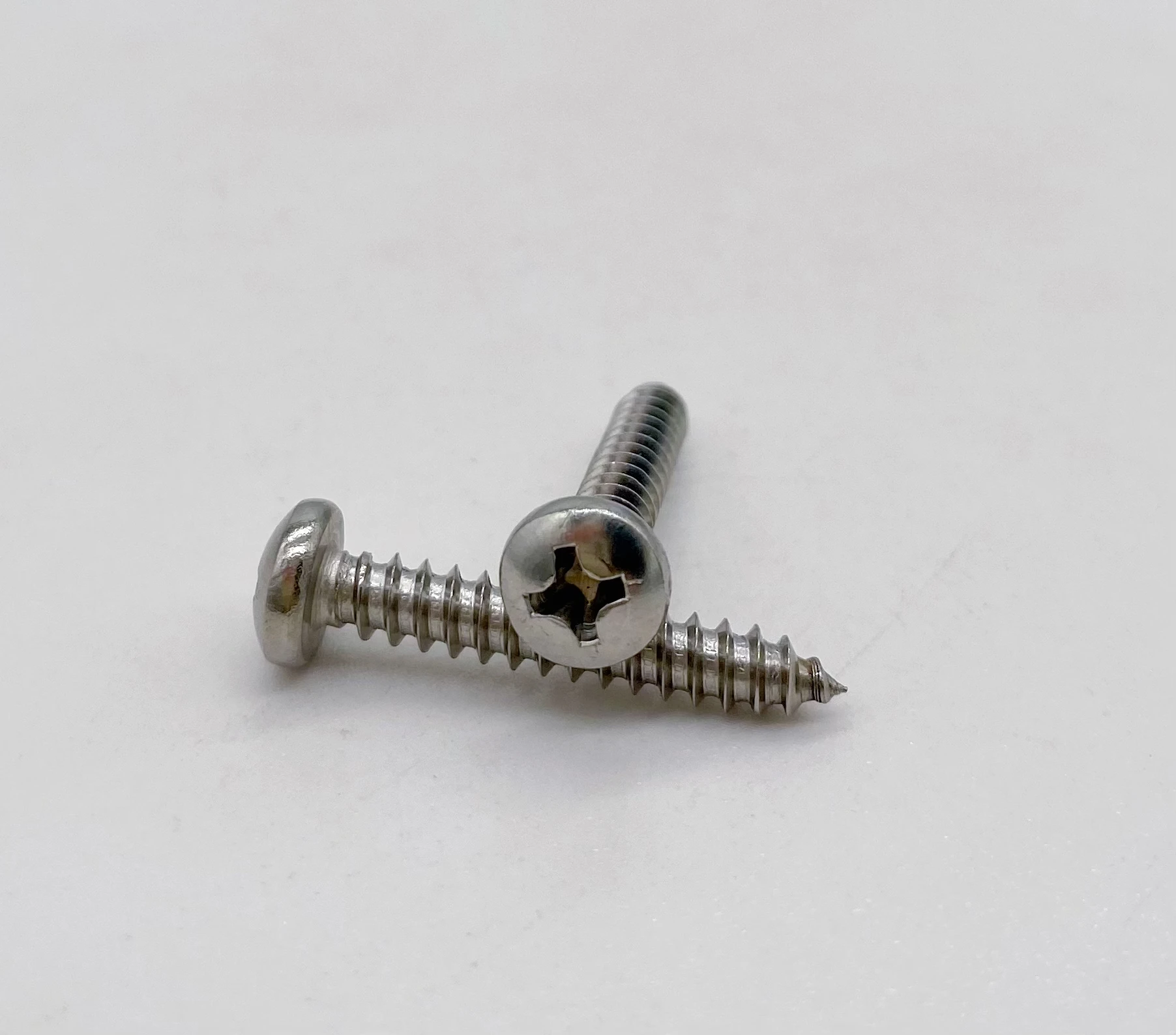 China Local Manufacturer Suppliers Din7981&7982 Cross Recessed Pan Head Screws Self Tapping Iron and Steel DIN Cheese ISO9001