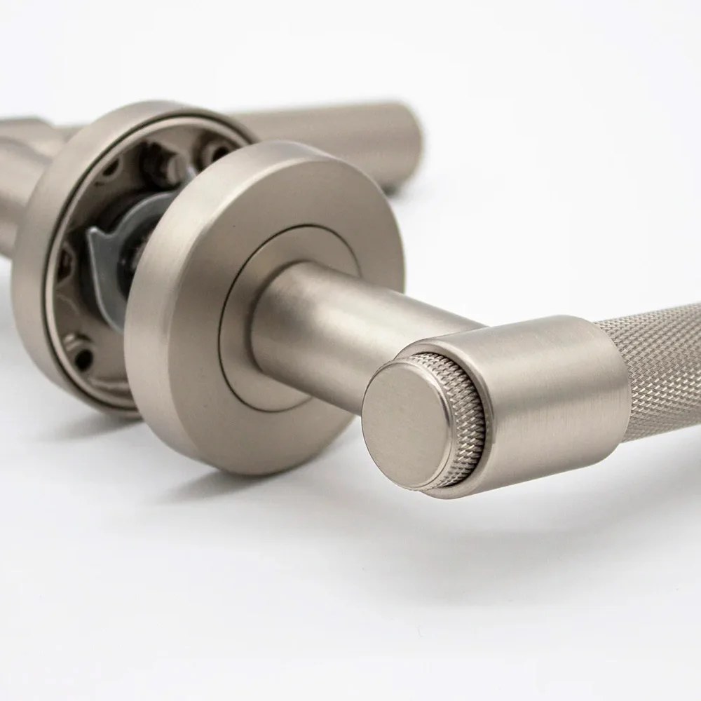 European Standard Direct Sales Wholesale Price Door Lock Handle Interior Lever Door Handle Design Handles For Wooden Doors