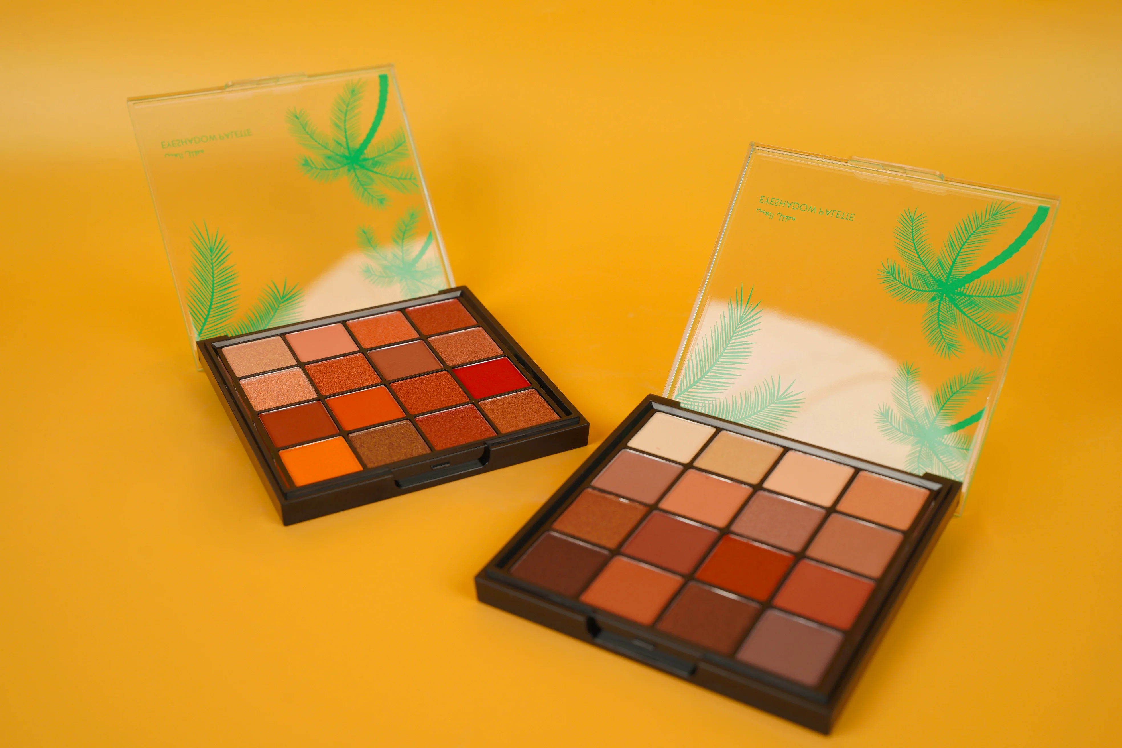 OEM Acrylic Eyeshadow Palette Private Label High Pigment Custom Eye Shadow Palette