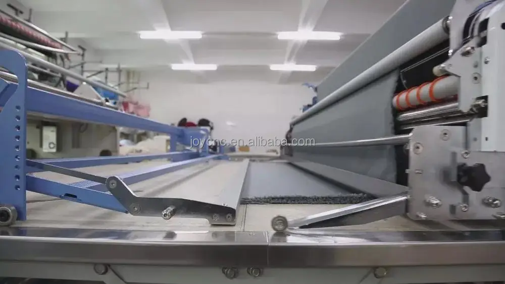 CNC Automatic Fabric  spreader machine&textile machinery for spreading in factory