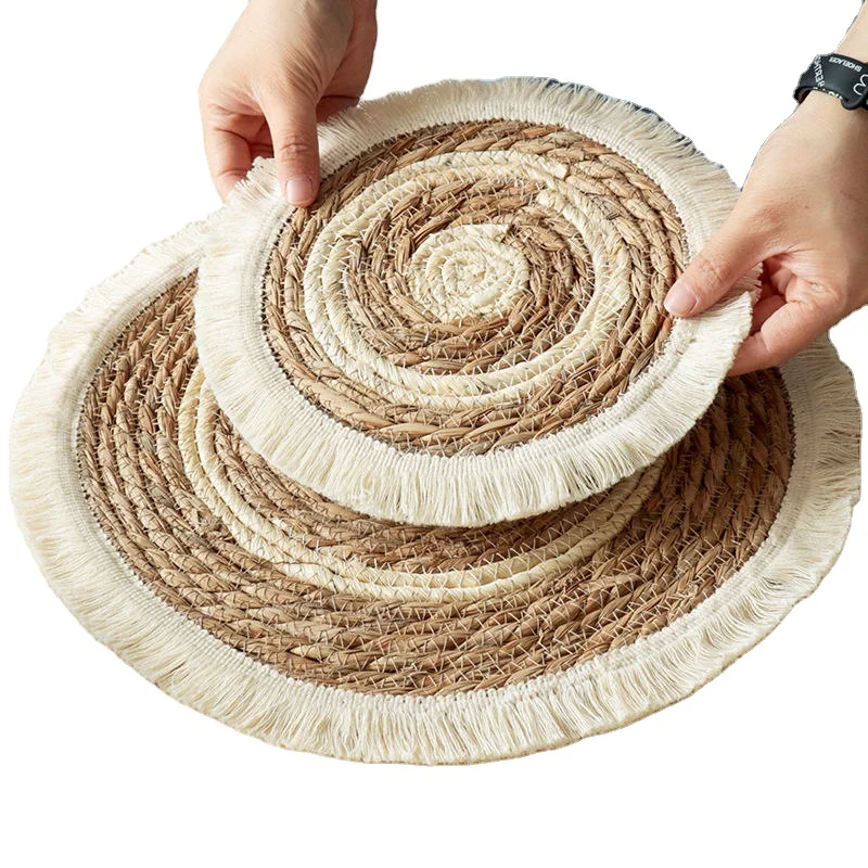 Wholesale High Quality European non slip placemats Retro Straw Corn Husk Hand-woven Insulated Woven Round Placemat