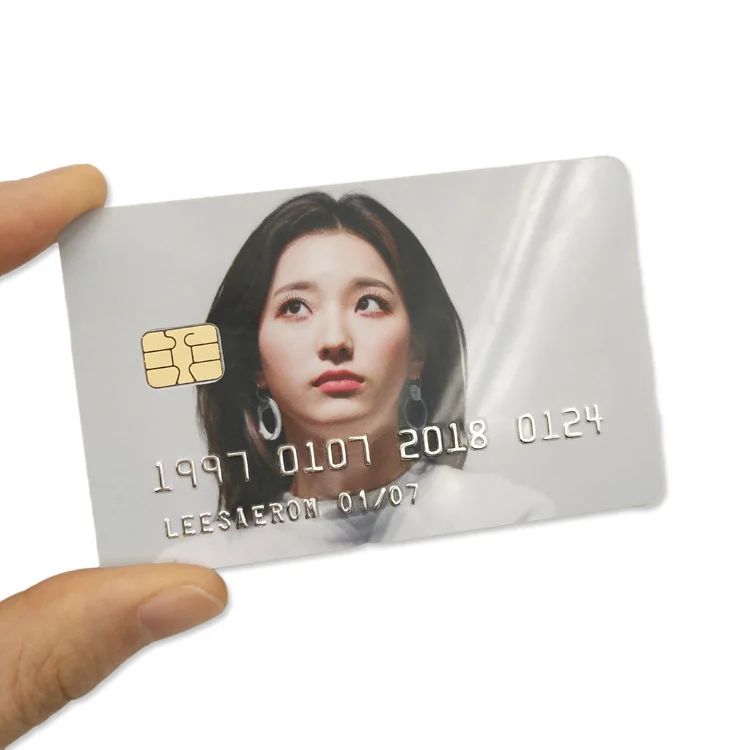 Индивидуальная печать Глянцевая CR80 ПВХ пластиковая карта размер кредитной карты тиснение номер визитная карточка