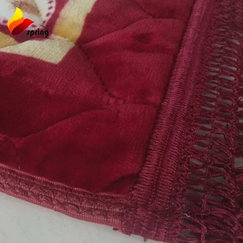 Trending Hot Product Luxury Padded Gift Sponge Prayer Mat Islamic for Ultimate Comfort