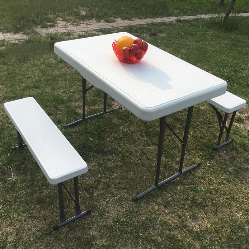 Hot Sale Outdoor Popular HDPE Plastic Folding Picnic Dining  wedding Table