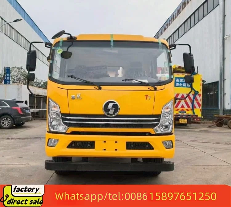 China Intelligent Asphalt Distributor Truck CLW5912QYYCQ Asphalt Equipment tank with 4.5m Sprying Width