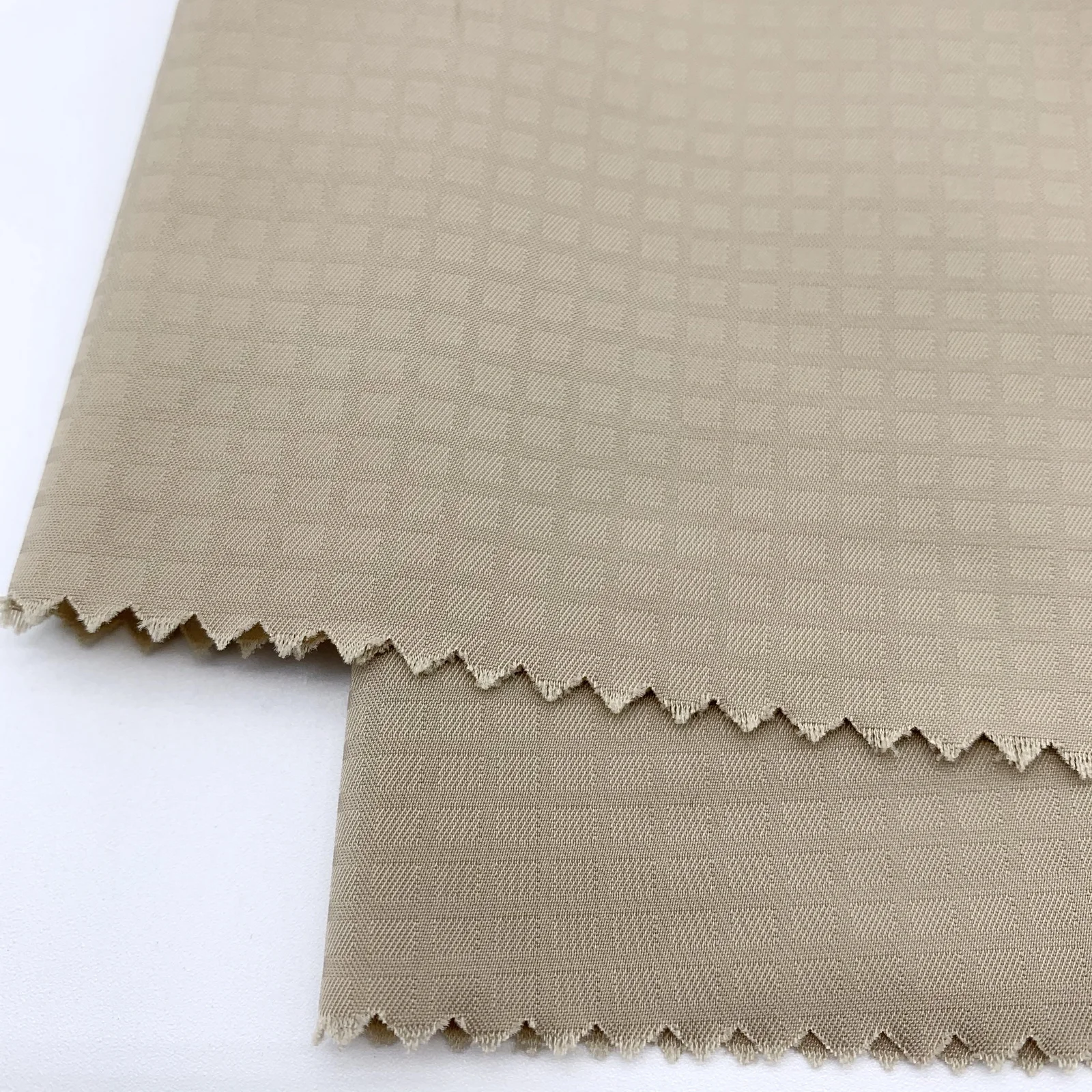 hot selling smooth soft 100%polyester T400 true memory check fabric for coat