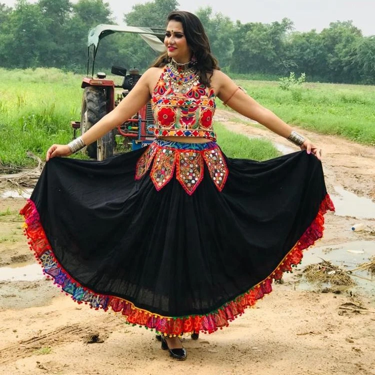 Новейшая модная Женская Вышивка Navratri lehenda, Холи, Ghaghra, Холи с Bandhej, дупатта, традиционный Navratri, Холи