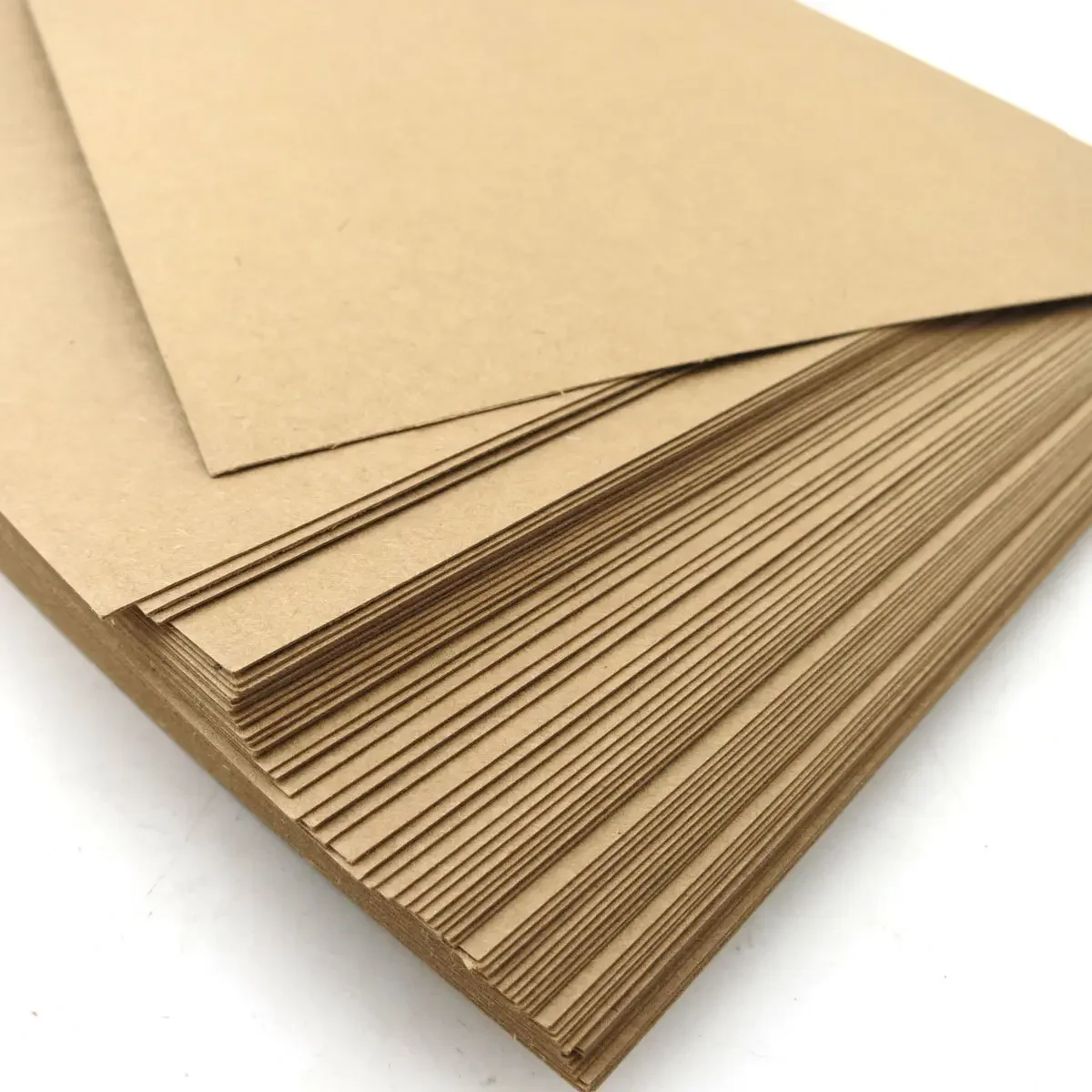 Manufacturer Kraft Colored Cardboard Sheets Unbleached Paper & Paperboards Duplex Kraft Liner Board 240Gsm 250Gsm