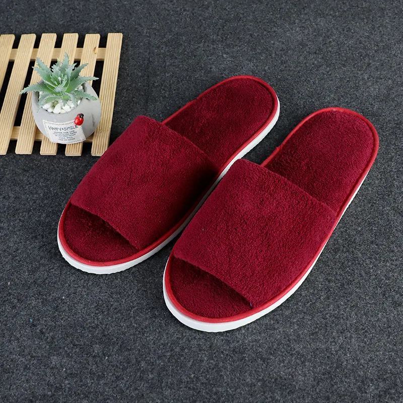 Wholesale of disposable slippers for hotels, homestays, and hotels with thickened coral velvet open end slippers for guests