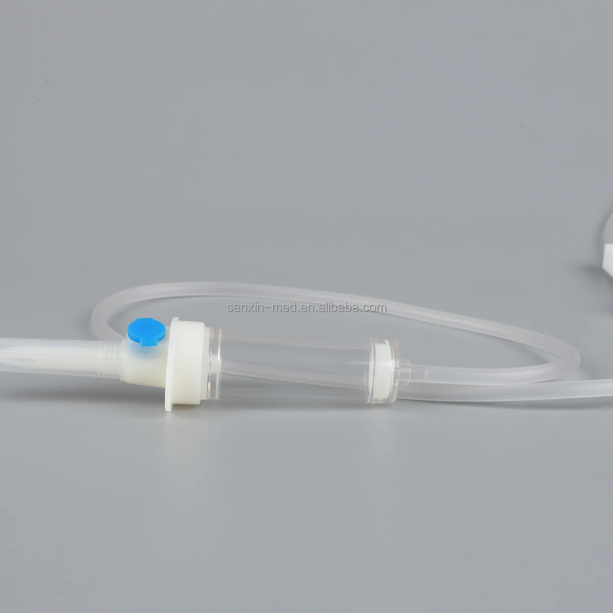 IV fluid flow regulator extension set