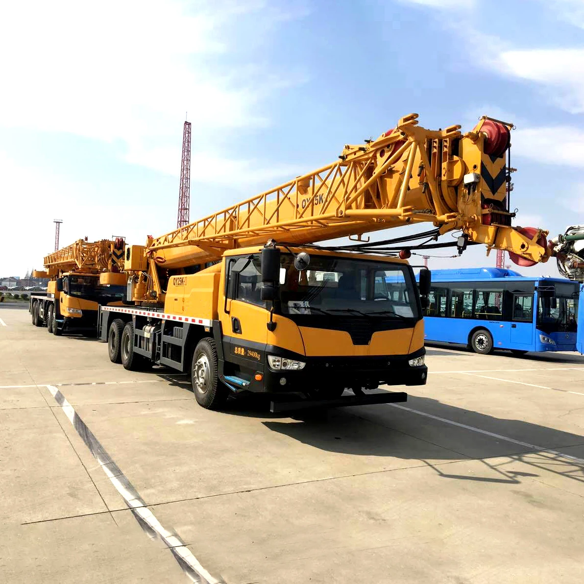Самая большая высота подъема 22 м мобильный 5 тонный Автокран XCT220 в