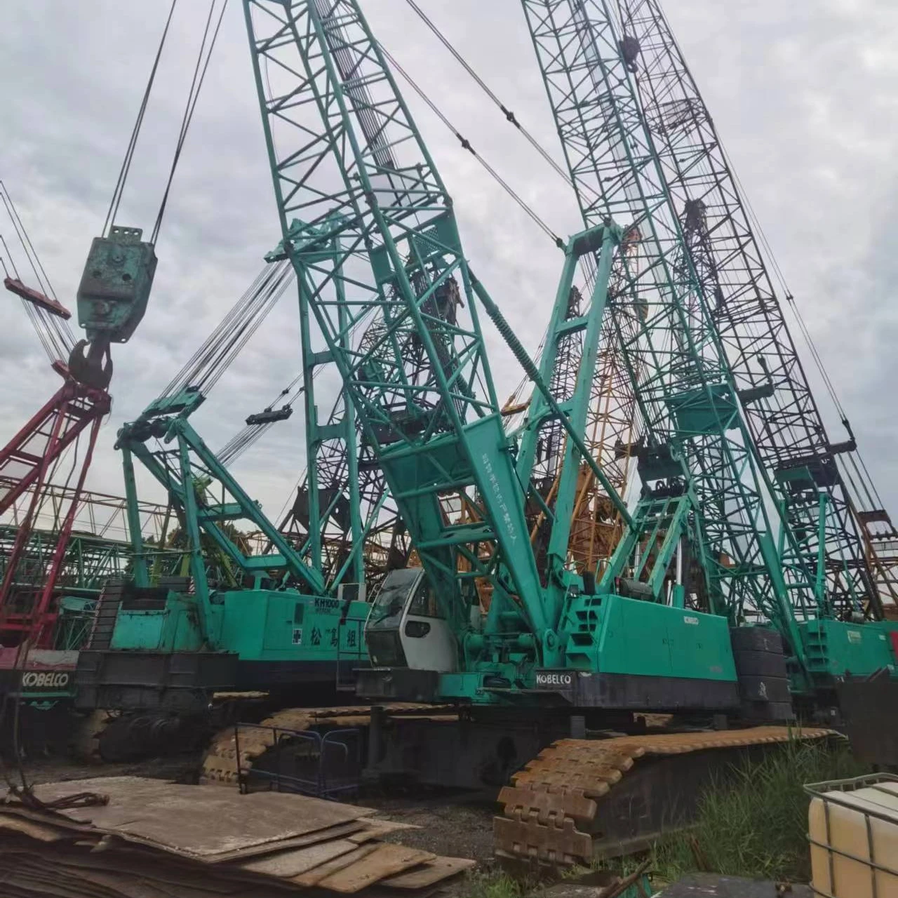 Japan Original Used Crawler Crane Kobelco 250 Ton Crawler Crane CKE2500