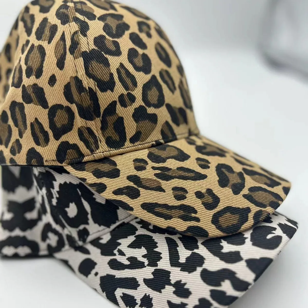 Travel Leisure  Solid Color Fashion Men Women Flat Top Wide Brim leopard print Camo  Hat Cap For Outdoor Sports Visor