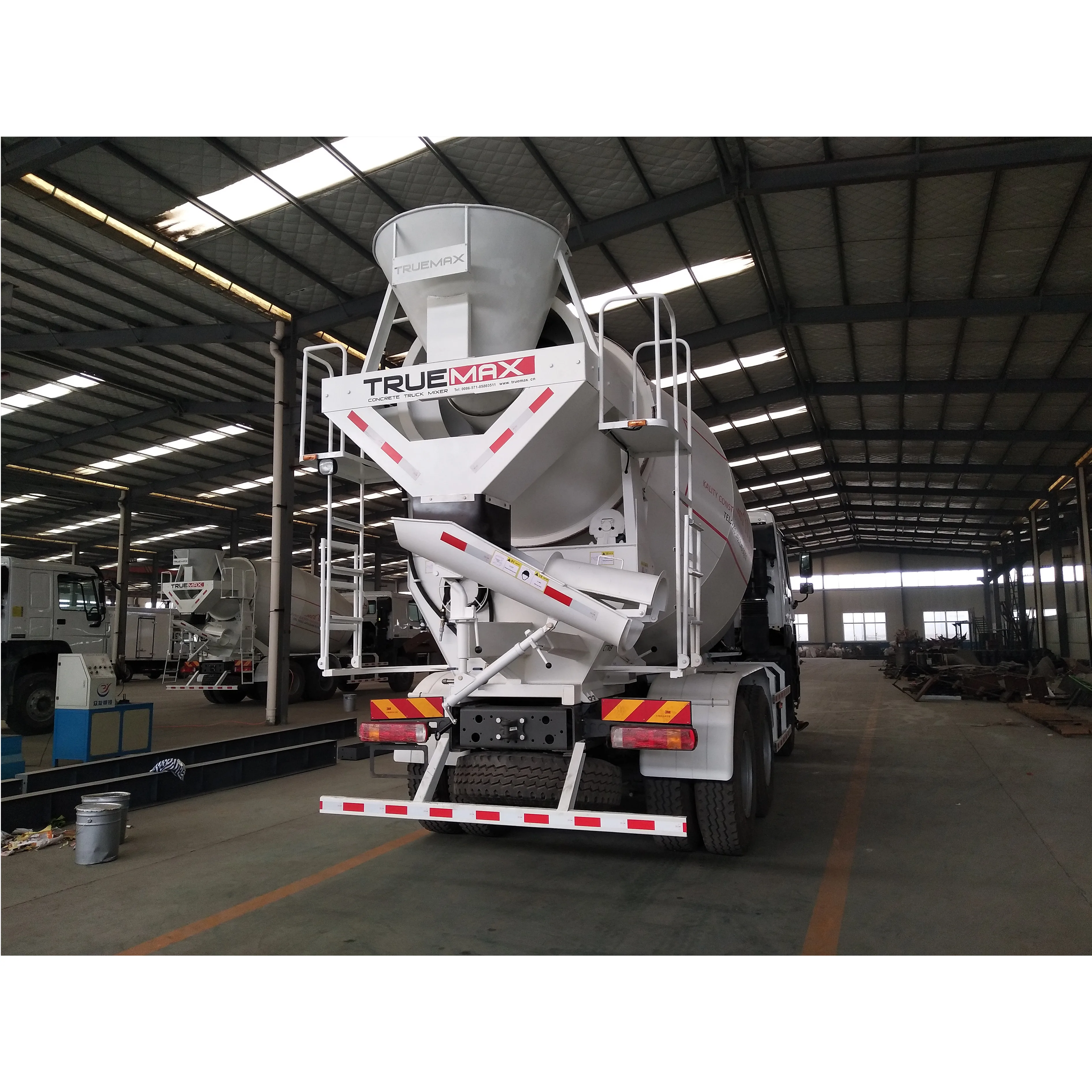 
Economy type high qulity price 9CBM concrete machinery howo 6x4 self loading cement concrete mixer trucks for sale 