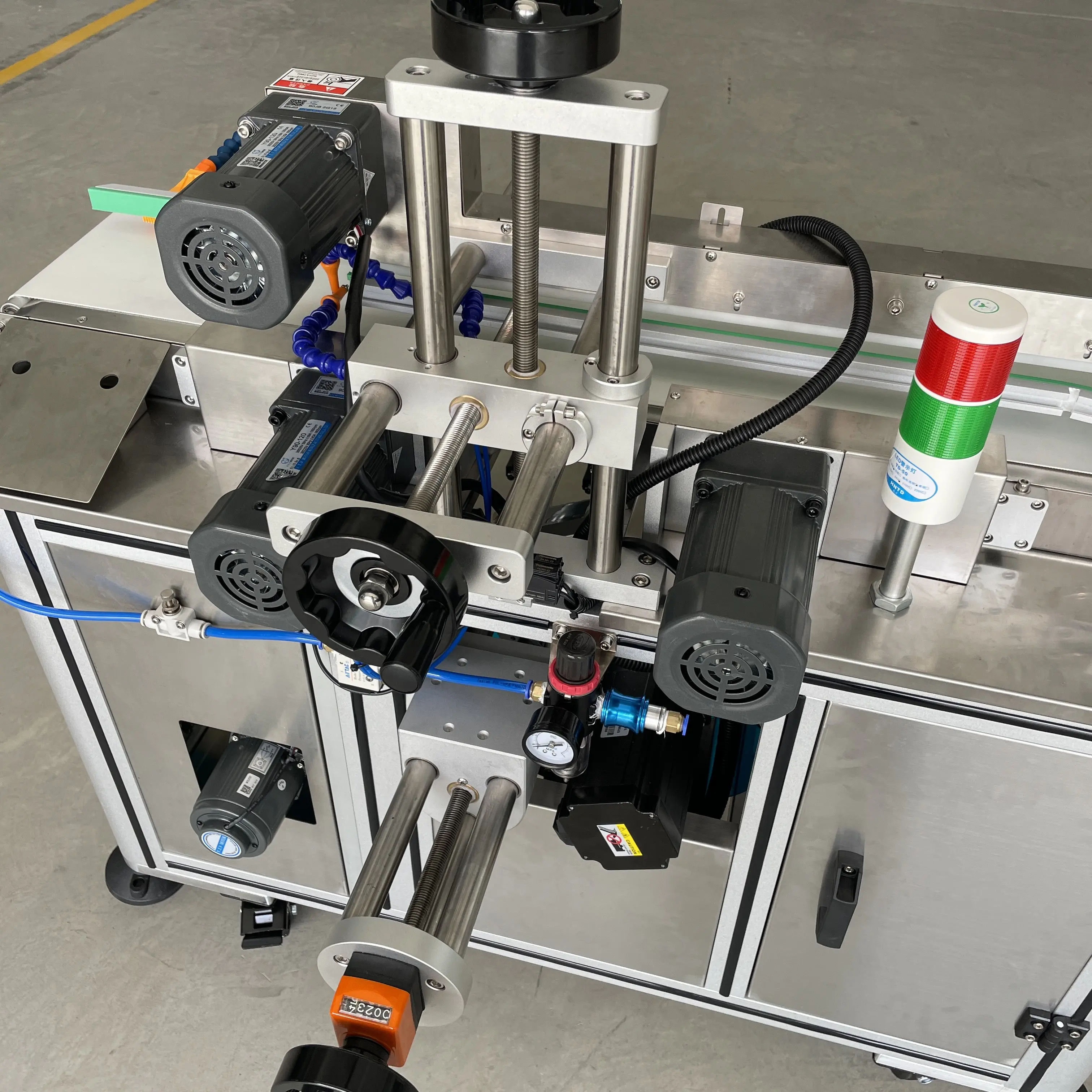 automatic sticker labeling machine for candle spices jerry square round plastic bottle jar can tin