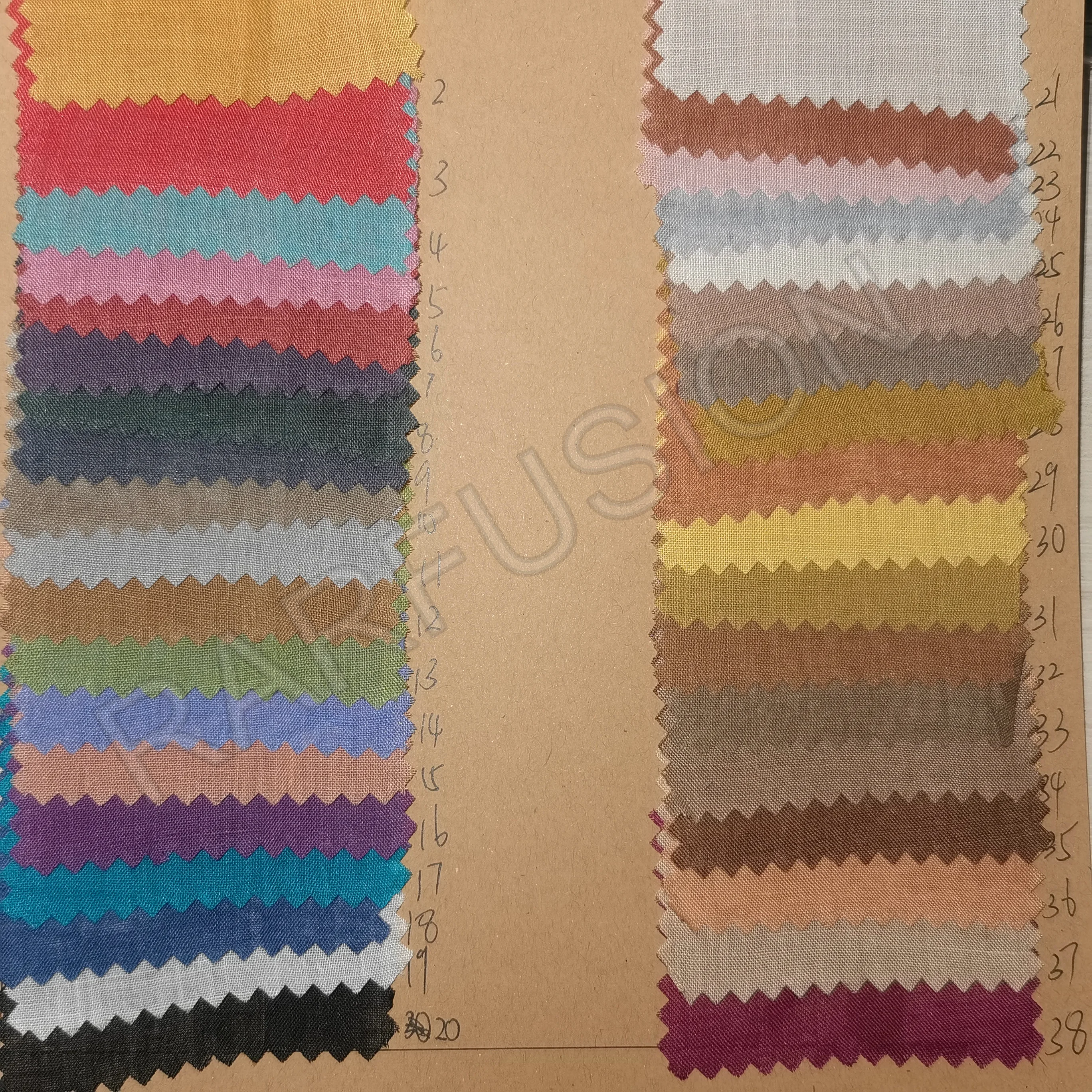 Wholesale In Stock 100s High-Density Pure Ramie Fabric Eco Friendly Lightweight Solid Linen for Light Cloth Shirt dress Pants