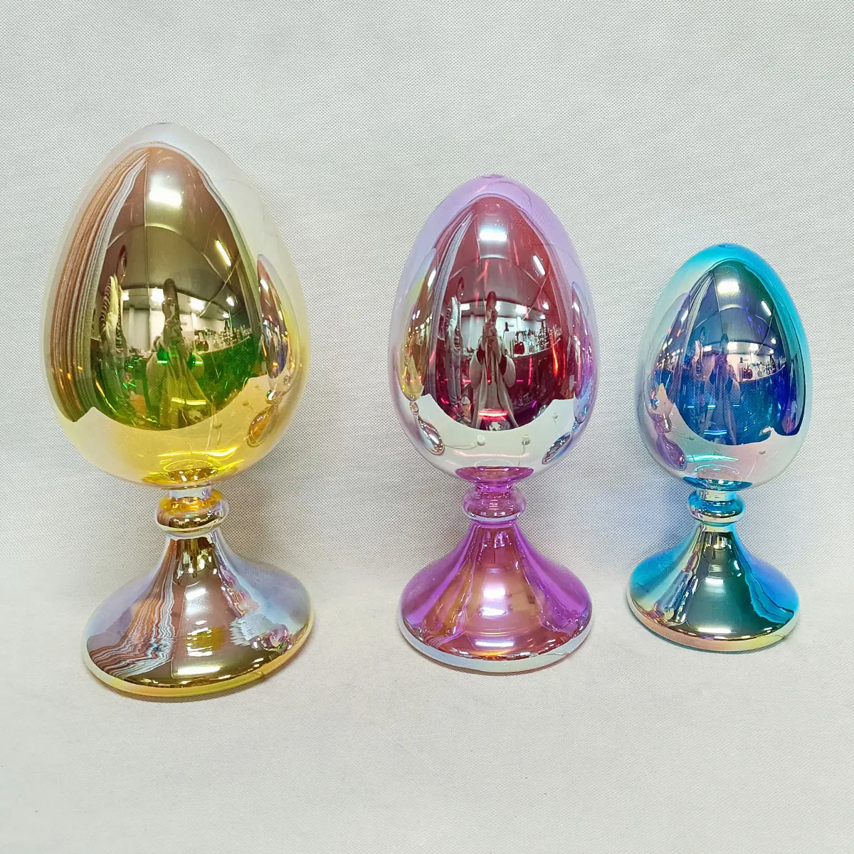 Wholesale small glass table decorative easter egg shaped new gift decor ideas products with led light for easter decoration