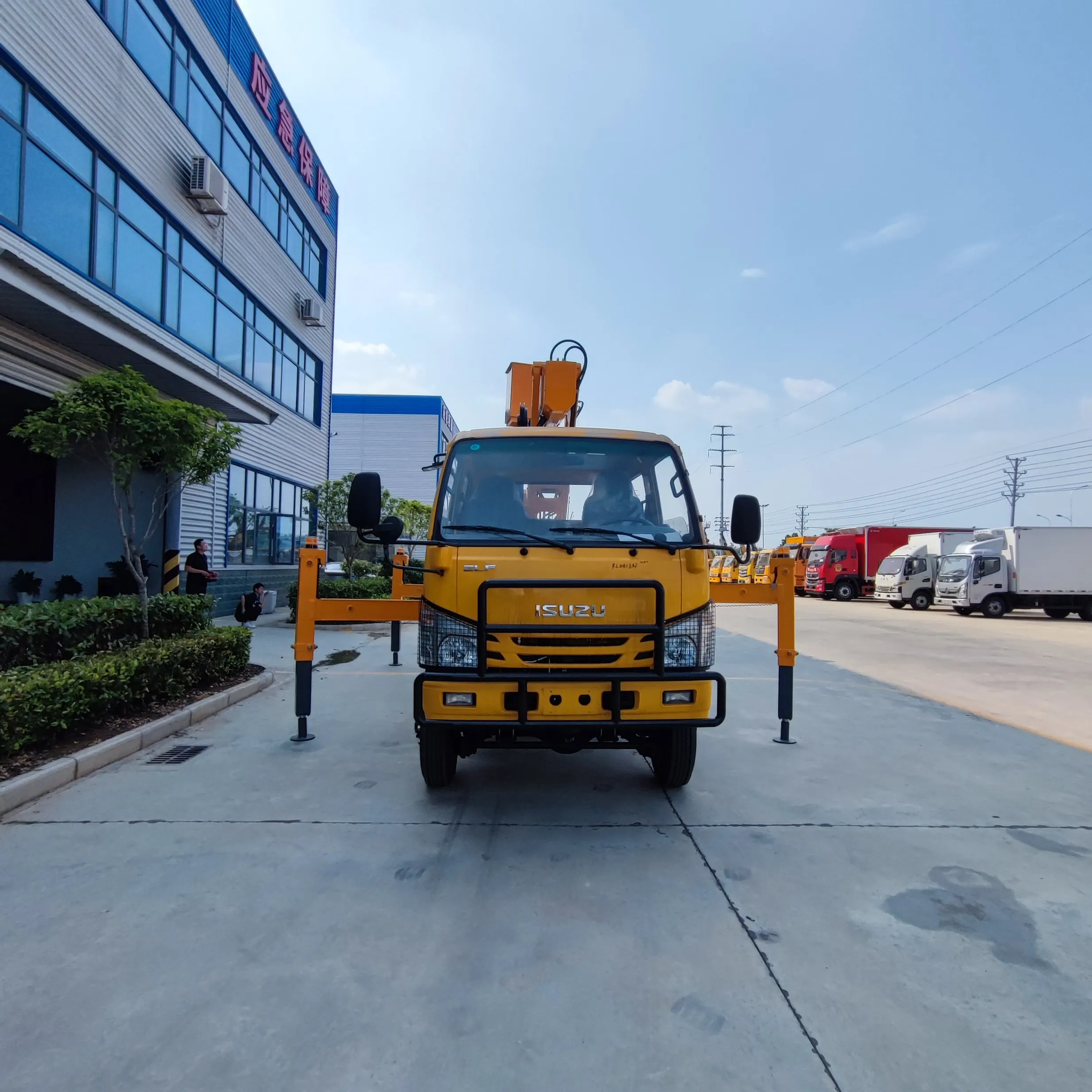 ISUZ 4*4 All Terrain Aerial Operation Vehicle 21M Insulated Bucket Aerial Work Platform Truck Double Row Cab Aerial Work Vehicle