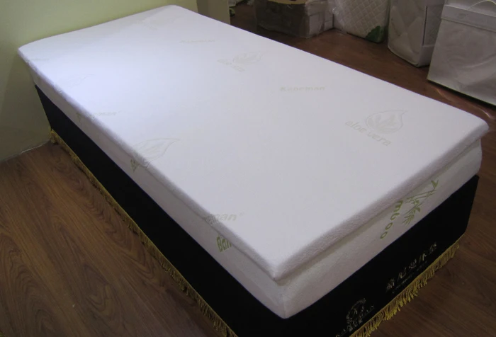 Bamboo Fabric Mattress Topper Vacuum Roll Up Packing Wholesale Memory Foam Mattress Topper Bed Mattress In A Box
